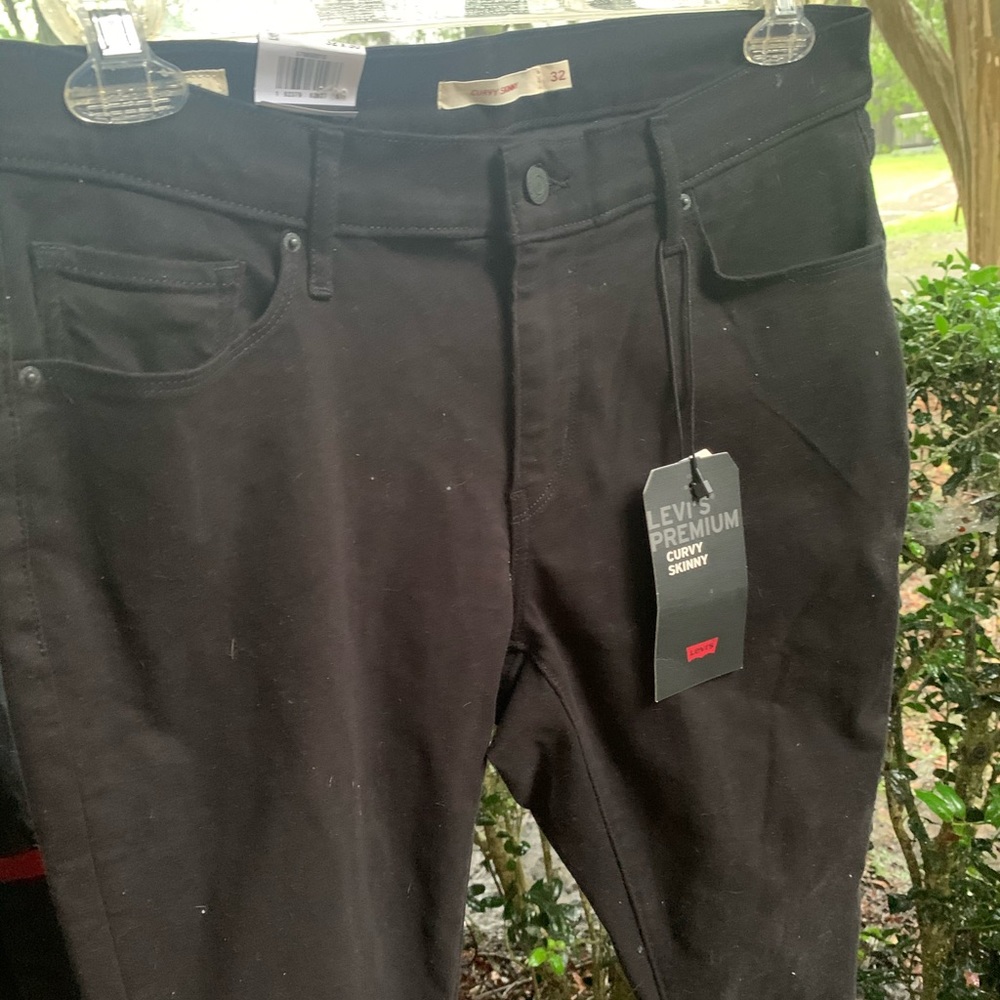 Classic Black Skinny Jeans